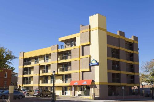 Imagen general del Hotel Days Inn by Wyndham Denver Downtown. Foto 3