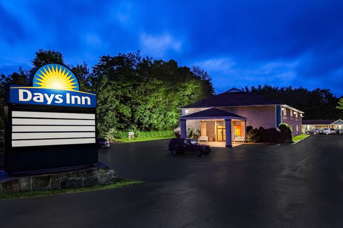 Imagen general del Hotel Days Inn by Wyndham Donegal. Foto 2