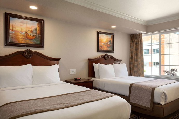 Imagen de la habitación del Hotel Days Inn by Wyndham Eureka CA. Foto 3