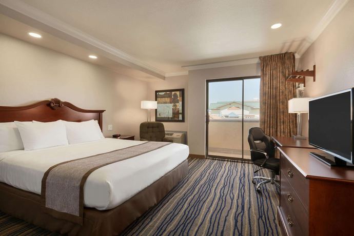 Imagen de la habitación del Hotel Days Inn by Wyndham Eureka CA. Foto 15