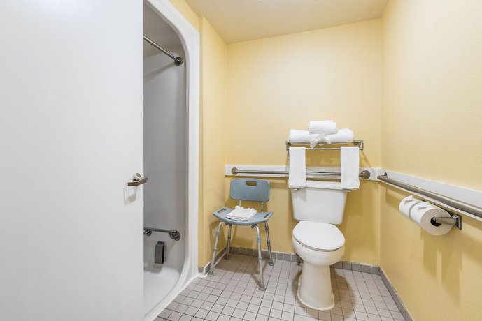 Imagen de la habitación del Hotel Days Inn by Wyndham Federal Way. Foto 9