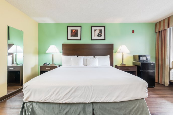 Imagen de la habitación del Hotel Days Inn by Wyndham Federal Way. Foto 14