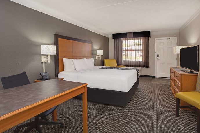 Imagen de la habitación del Hotel Days Inn by Wyndham Gainesville University I-75. Foto 2