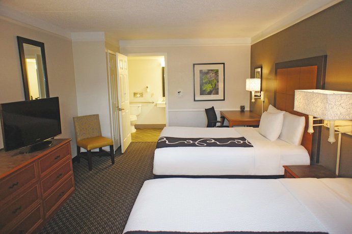 Imagen de la habitación del Hotel Days Inn by Wyndham Gainesville University I-75. Foto 4