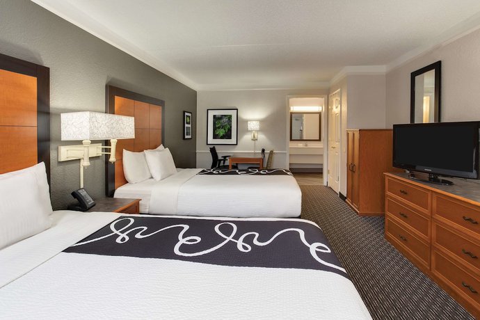 Imagen de la habitación del Hotel Days Inn by Wyndham Gainesville University I-75. Foto 12