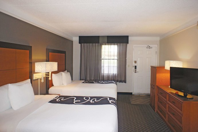 Imagen de la habitación del Hotel Days Inn by Wyndham Gainesville University I-75. Foto 13