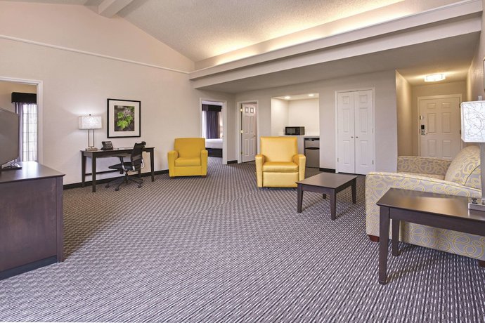 Imagen de la habitación del Hotel Days Inn by Wyndham Gainesville University I-75. Foto 17