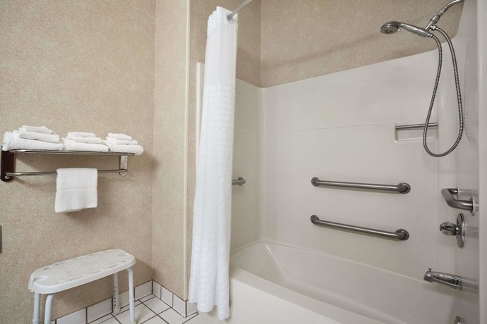 Imagen de la habitación del Hotel Days Inn by Wyndham Grand Forks Columbia Mall. Foto 4