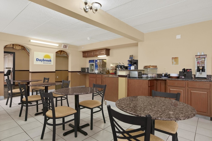 Imagen del bar/restaurante del Hotel Days Inn by Wyndham Hagerstown I-70. Foto 2
