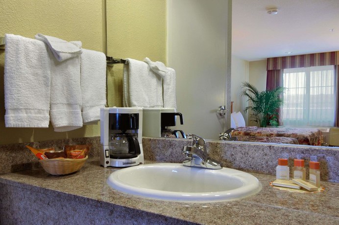 Imagen de la habitación del Hotel Days Inn by Wyndham Hayward Airport. Foto 9