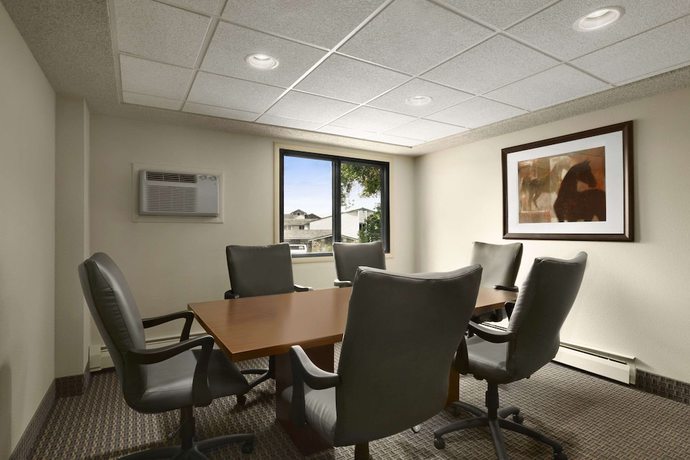 Imagen de los interiores del Hotel Days Inn by Wyndham Helena. Foto 11