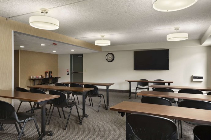 Imagen de los interiores del Hotel Days Inn by Wyndham Helena. Foto 13