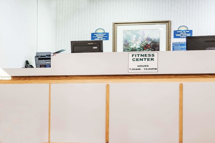 Imagen de los interiores del Hotel Days Inn by Wyndham Henrietta/Rochester Area. Foto 13