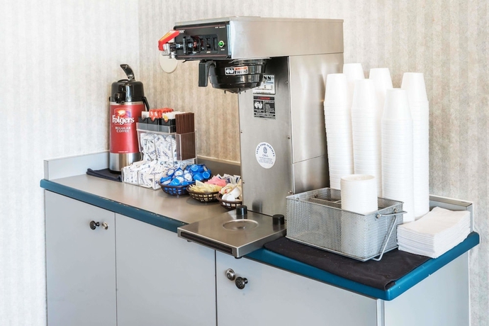 Imagen del bar/restaurante del Hotel Days Inn by Wyndham Henrietta/Rochester Area. Foto 4