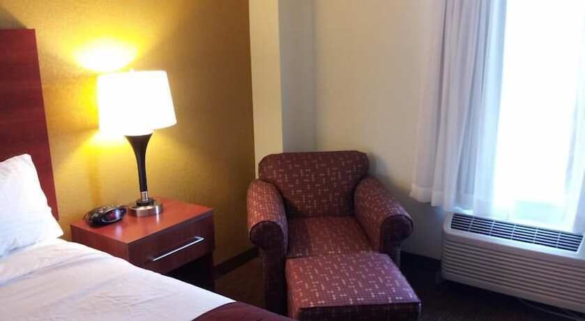 Imagen de la habitación del Hotel Days Inn by Wyndham Indiana PA Near IUP. Foto 7