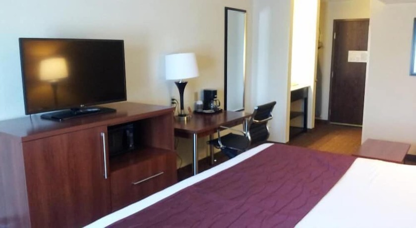 Imagen de la habitación del Hotel Days Inn by Wyndham Indiana PA Near IUP. Foto 13