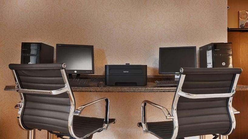 Imagen de los interiores del Hotel Days Inn by Wyndham Indiana PA Near IUP. Foto 18