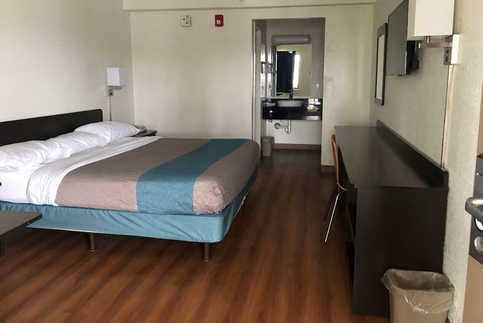 Imagen de la habitación del Hotel Days Inn by Wyndham Indianapolis South. Foto 8