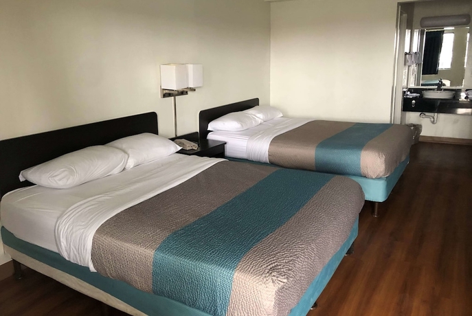 Imagen de la habitación del Hotel Days Inn by Wyndham Indianapolis South. Foto 9