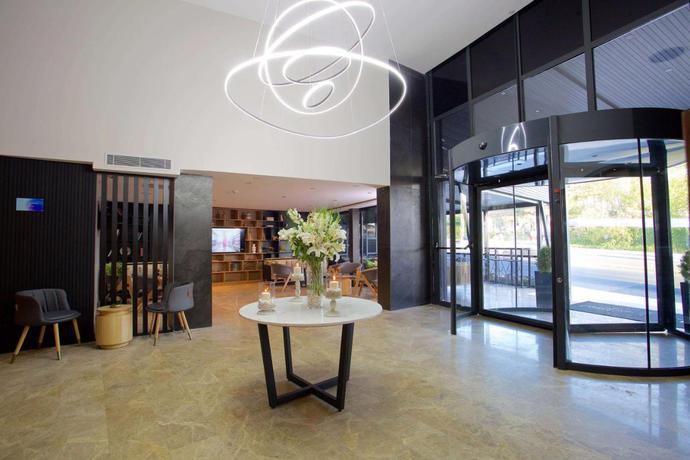 Imagen de los interiores del Hotel Days Inn by Wyndham Istanbul Arnavutkoy. Foto 9