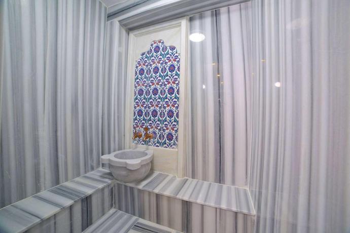 Imagen de los interiores del Hotel Days Inn by Wyndham Istanbul Arnavutkoy. Foto 10