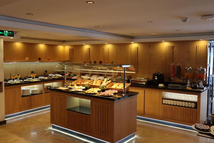 Imagen de los interiores del Hotel Days Inn by Wyndham Istanbul Arnavutkoy. Foto 11