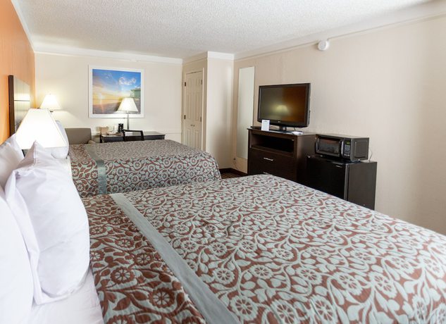 Imagen de la habitación del Hotel Days Inn by Wyndham Jacksonville Baymeadows. Foto 15