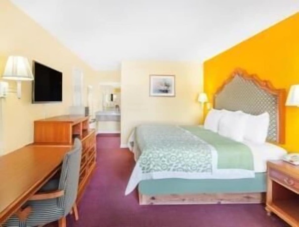 Imagen de la habitación del Hotel Days Inn by Wyndham Jacksonville. Foto 6