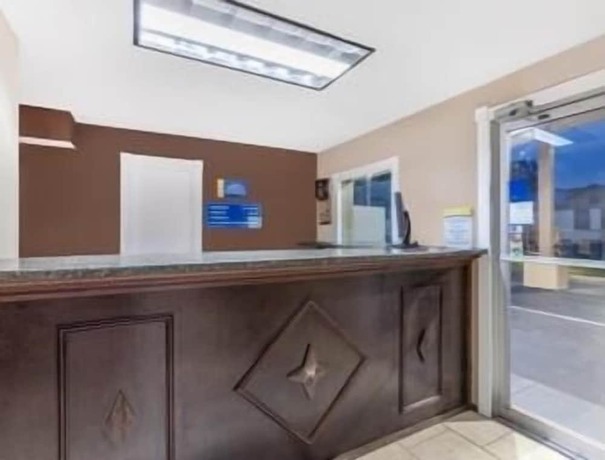 Imagen de los interiores del Hotel Days Inn by Wyndham Jacksonville. Foto 19