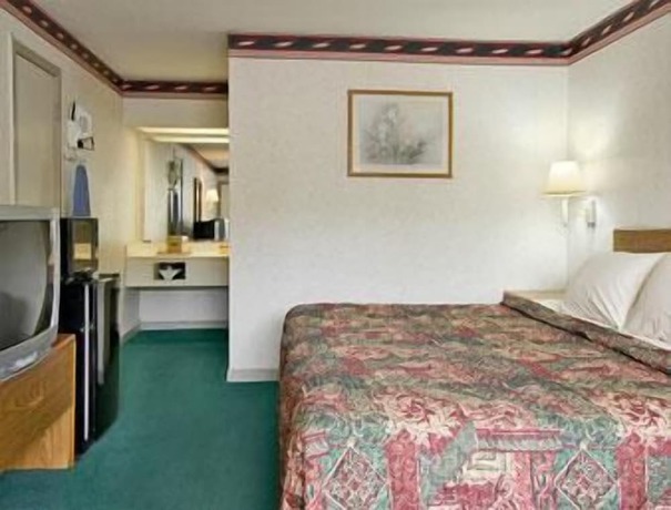 Imagen de la habitación del Hotel Days Inn by Wyndham Jacksonville. Foto 15