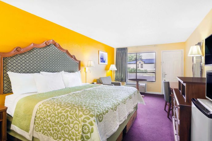 Imagen de la habitación del Hotel Days Inn by Wyndham Jacksonville. Foto 16