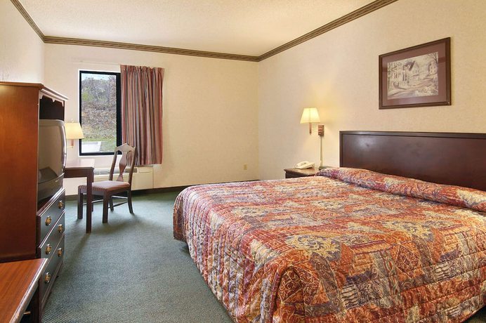 Imagen de la habitación del Hotel Days Inn by Wyndham Jefferson City. Foto 8