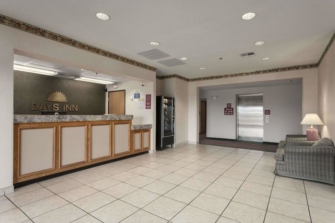 Imagen de los interiores del Hotel Days Inn by Wyndham Jefferson City. Foto 15
