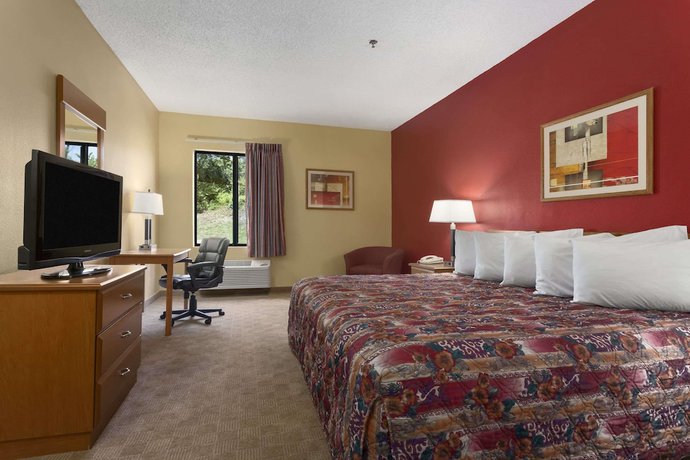 Imagen de la habitación del Hotel Days Inn by Wyndham Jefferson City. Foto 13