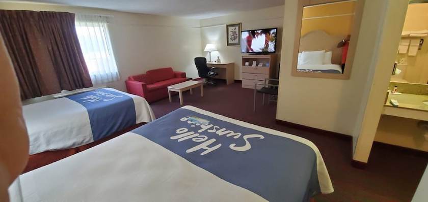 Imagen de la habitación del Hotel Days Inn by Wyndham Kansas City International Airport. Foto 5