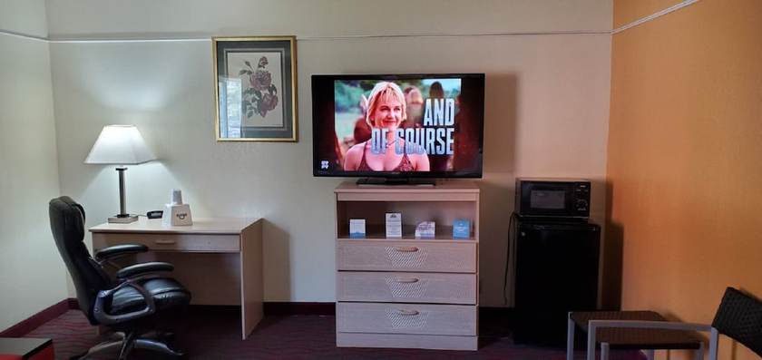 Imagen de la habitación del Hotel Days Inn by Wyndham Kansas City International Airport. Foto 9