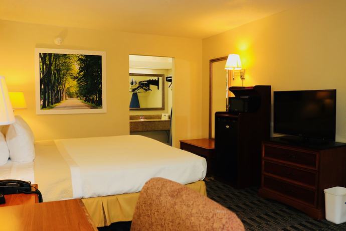 Imagen de la habitación del Hotel Days Inn by Wyndham Kenner/New Orleans Airport South. Foto 8