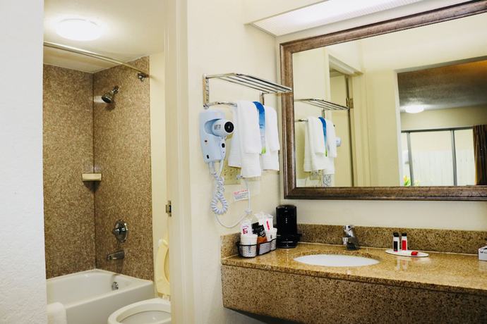 Imagen de la habitación del Hotel Days Inn by Wyndham Kenner/New Orleans Airport South. Foto 15