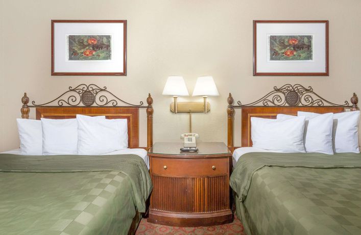 Imagen de la habitación del Hotel Days Inn by Wyndham Kingman East. Foto 7