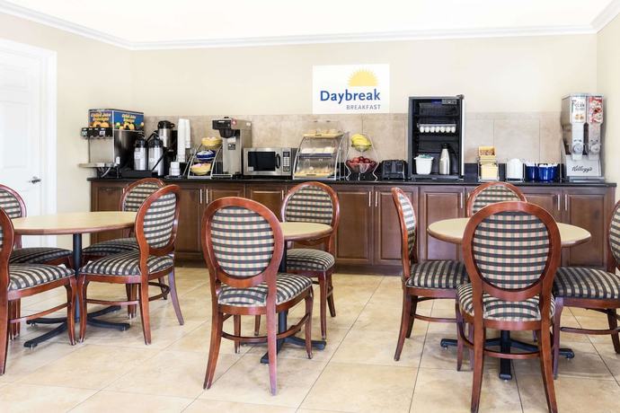 Imagen del bar/restaurante del Hotel Days Inn by Wyndham Kingman East. Foto 2