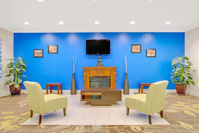 Imagen de los interiores del Hotel Days Inn by Wyndham Lehi. Foto 18