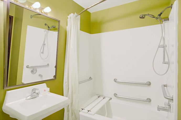 Imagen de la habitación del Hotel Days Inn by Wyndham Lehi. Foto 10