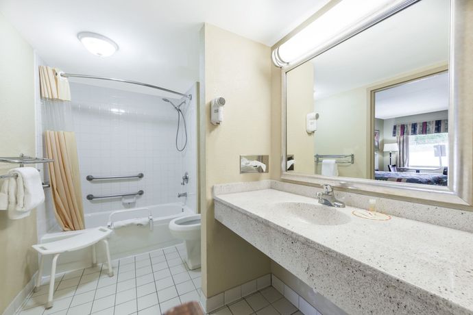 Imagen de la habitación del Hotel Days Inn by Wyndham Lexington South/Hamburg. Foto 4