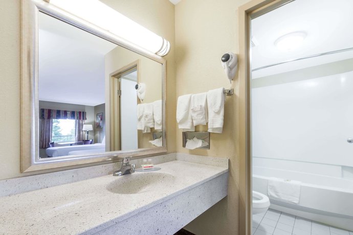 Imagen de la habitación del Hotel Days Inn by Wyndham Lexington South/Hamburg. Foto 5