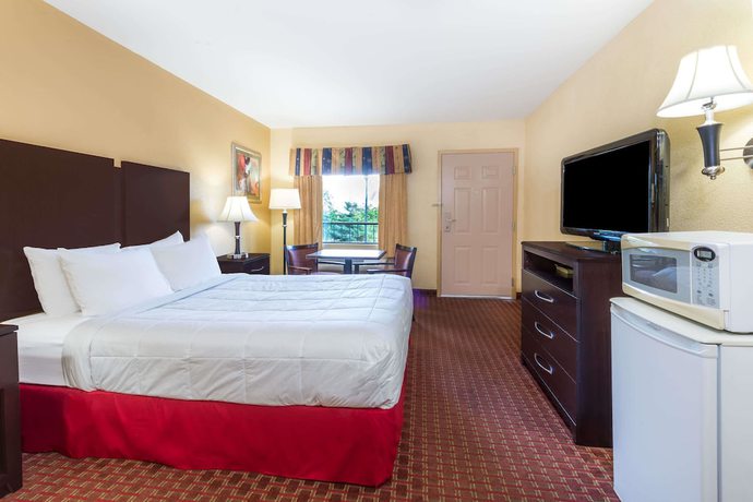 Imagen de la habitación del Hotel Days Inn by Wyndham Lexington South/Hamburg. Foto 7