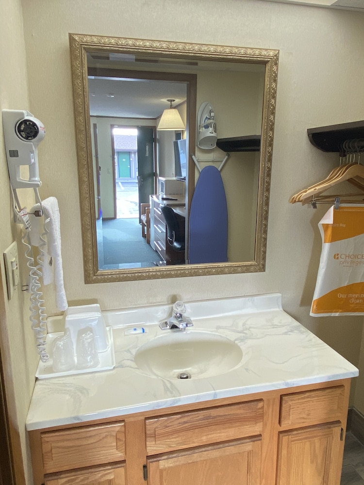 Imagen de la habitación del Hotel Days Inn by Wyndham Liverpool/Syracuse. Foto 9