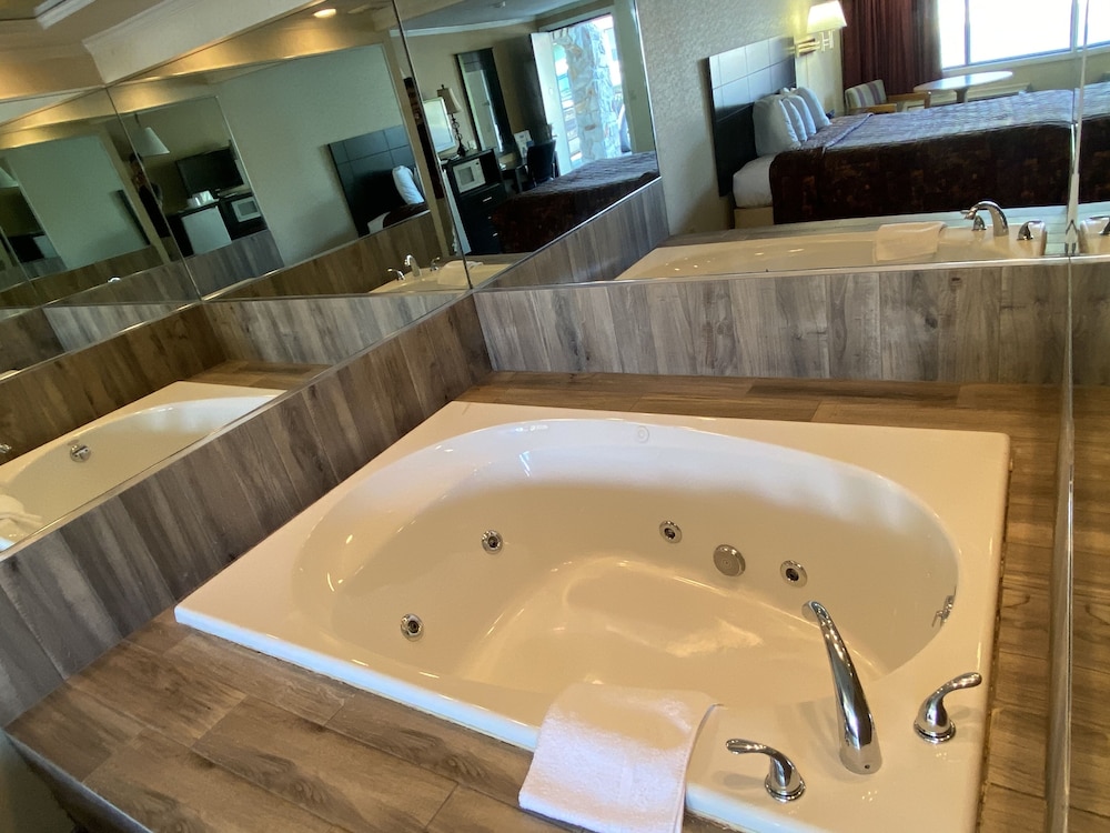 Imagen de la habitación del Hotel Days Inn by Wyndham Liverpool/Syracuse. Foto 14