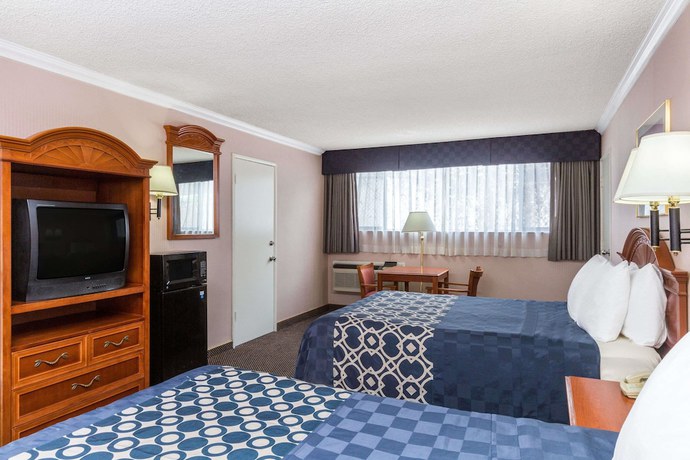 Imagen de la habitación del Hotel Days Inn by Wyndham Los Angeles LAX Airport Stadium Area. Foto 10