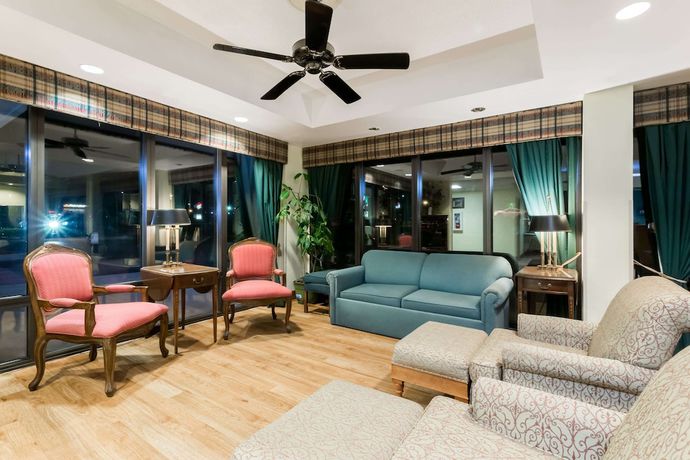 Imagen de los interiores del Hotel Days Inn by Wyndham Marianna. Foto 14