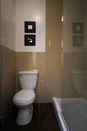 Imagen de la habitación del Hotel Days Inn by Wyndham Montreal Airport Conference Centre. Foto 14